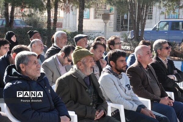زنگ انقلاب به مناسبت ورود امام خمینی ره درشهرستان خوسف