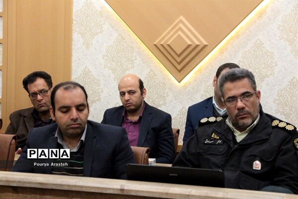 در اولین روز از دهه فجر شورای اداری شهرستان خوسف در دفتر فرمانداری