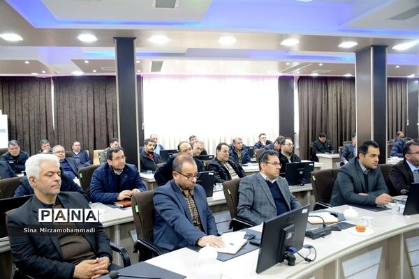 نشست روشنگری و بصیرت بسیجیان فرهنگی آموزش و پرورش آذربایجان غربی