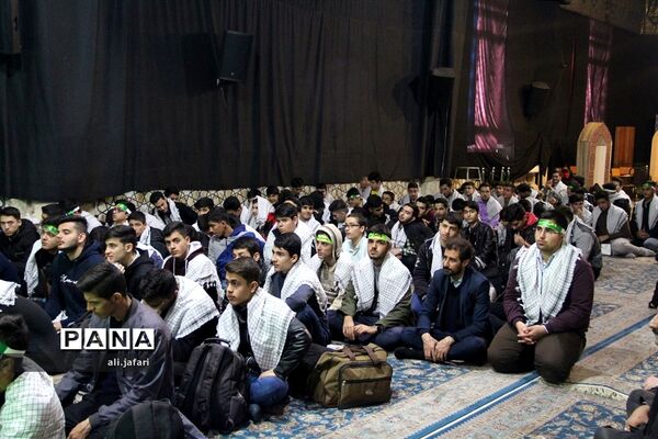 اعزام دانش آموزان پسر ناحیه یک شهرری به اردوی راهیان نور