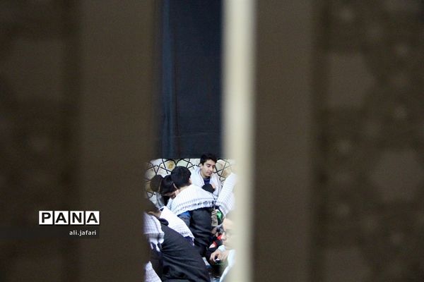 اعزام دانش آموزان پسر ناحیه یک شهرری به اردوی راهیان نور