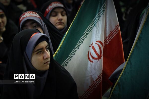 گردهمایی 30 هزار نفری نسل سلیمانی در مصلی تهران