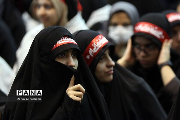 گردهمایی 30 هزار نفری نسل سلیمانی در مصلی تهران