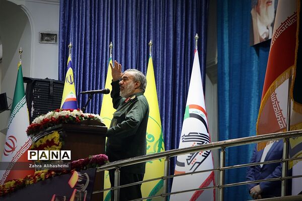 گردهمایی 30 هزار نفری نسل سلیمانی در مصلی تهران