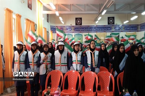 یادواره سردارشهید حاج قاسم سلیمانی در دبیرستان نمونه کاشی نیلوفر