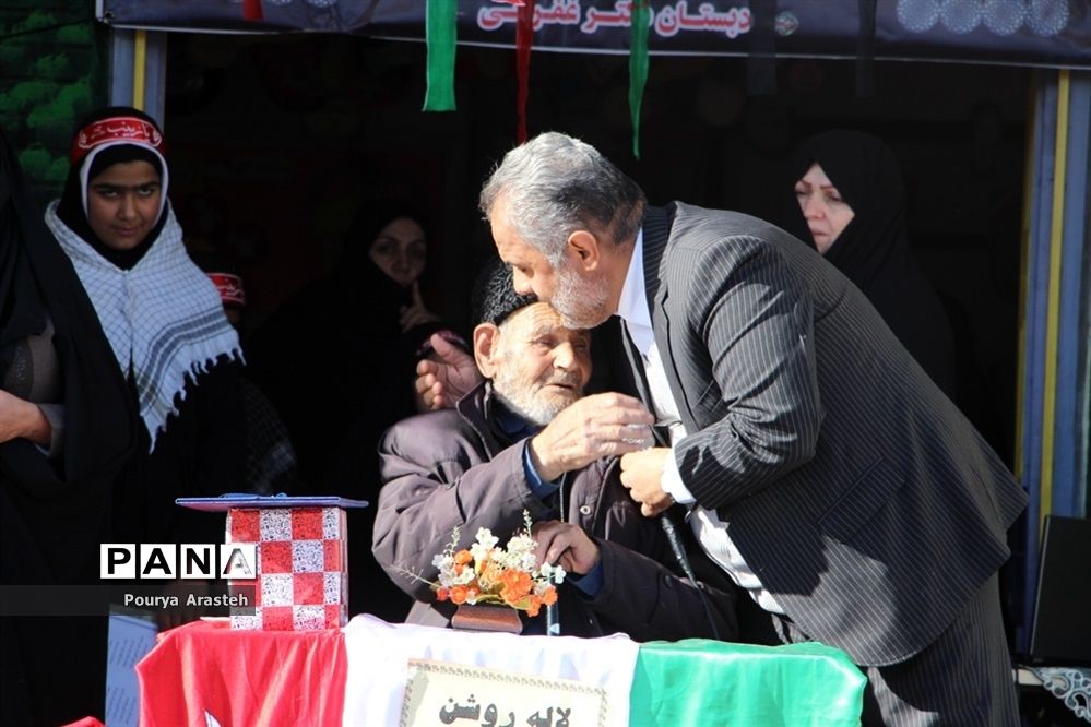 طرح ملی لاله های روشن یادواره شهید اخوت در دبستان شهید غفرانی