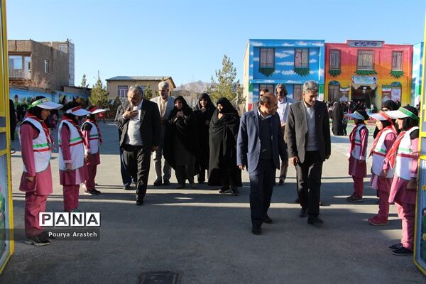 طرح ملی لاله های روشن یادواره شهید اخوت در دبستان شهید غفرانی