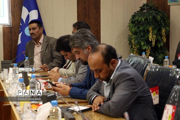 نشست هم اندیشی مدیرکل صداو سیمای خوزستان با مدیران رسانه ها