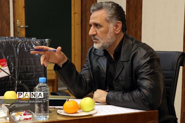 نشست هم اندیشی مدیرکل صداو سیمای خوزستان با مدیران رسانه ها