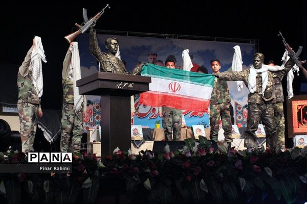 یادواره شهدای دانش‌آموز و فرهنگی در تبریز