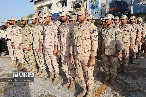 برگزاری صبحگاه مشترک نیروهای نظامی و انتظامی