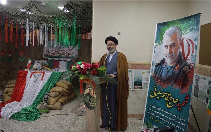 امام جمعه فیروزکوه: حقیقت عالم به دست شهیدان رقم می خورد