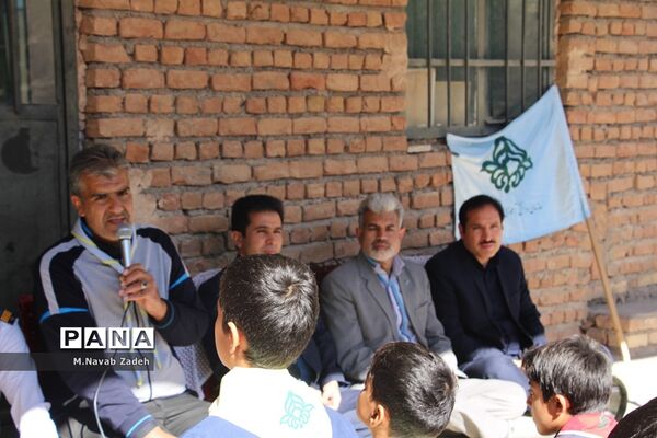 کوهپیمایی پیشتازان سازمان دانش آموزی استان خراسان جنوبی