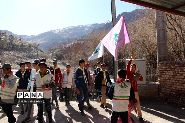 کوهپیمایی پیشتازان سازمان دانش آموزی استان خراسان جنوبی