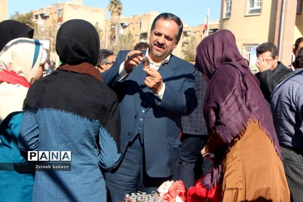 برگزاری مسابقات قرآن و عترت دختران دانش‌آموز ناحیه ۳ شیراز در آموزشگاه عباس الکوت