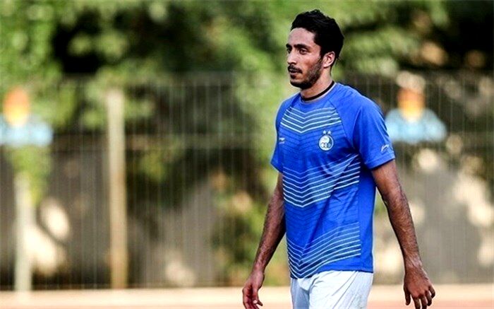 ماجرایی عجیب در دربی 92؛ ضرب و شتم شدید دو بازیکن استقلال در ورزشگاه آزادی