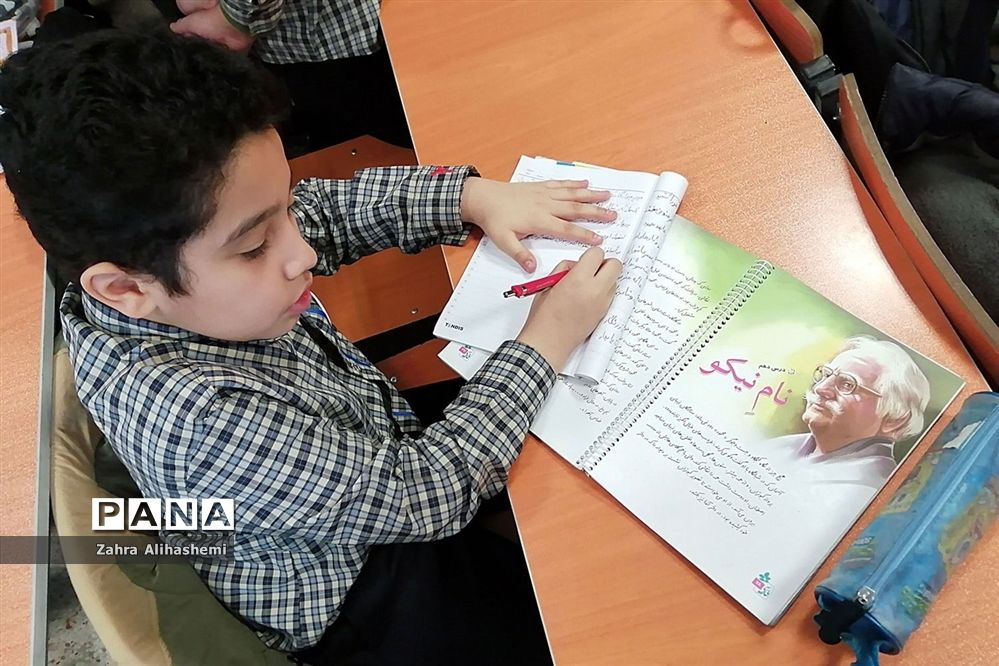 کارنامه فعالیت خیرین: ساخت و تکمیل ۲۱۶۰ مدرسه تا دی ۹۸