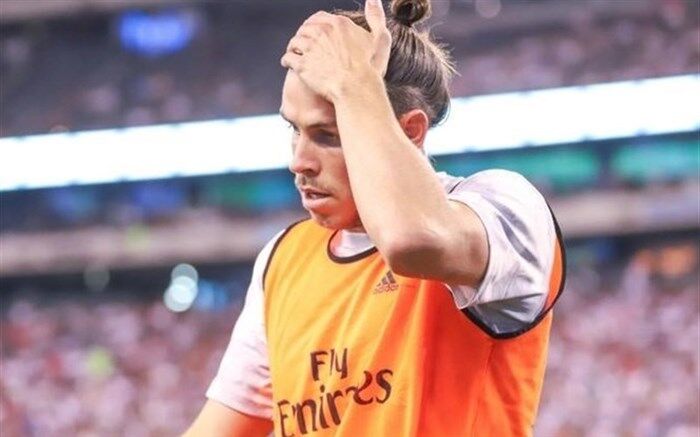 گرث بیل بار دیگر حاشیه‌ساز شد + عکس