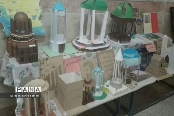 بازارچه هنرهای دستی دانش آموزی در شهرستان ملارد