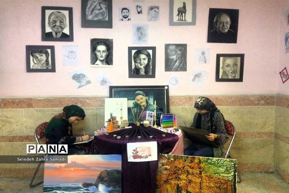 بازارچه هنرهای دستی دانش آموزی در شهرستان ملارد