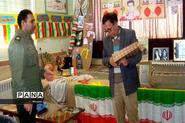 طرح لاله های روشن دردبستان بنیاد ۱۵ خرداد ابرکوه