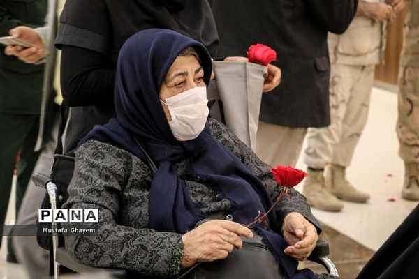 همایش تجلیل از مادران شهدای آبادان و خرمشهر