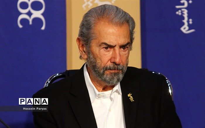 ناگفته‌های فرامرز قریبیان از تغییرجایزه نوید محمدزاده در جشنواره فیلم فجر