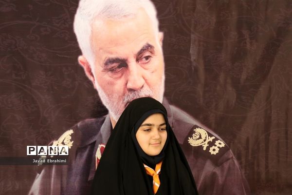 همایش تشکیلاتی یاوران انقلاب با حضور دانش‌آموزان پیشتاز ناحیه یک مشهد