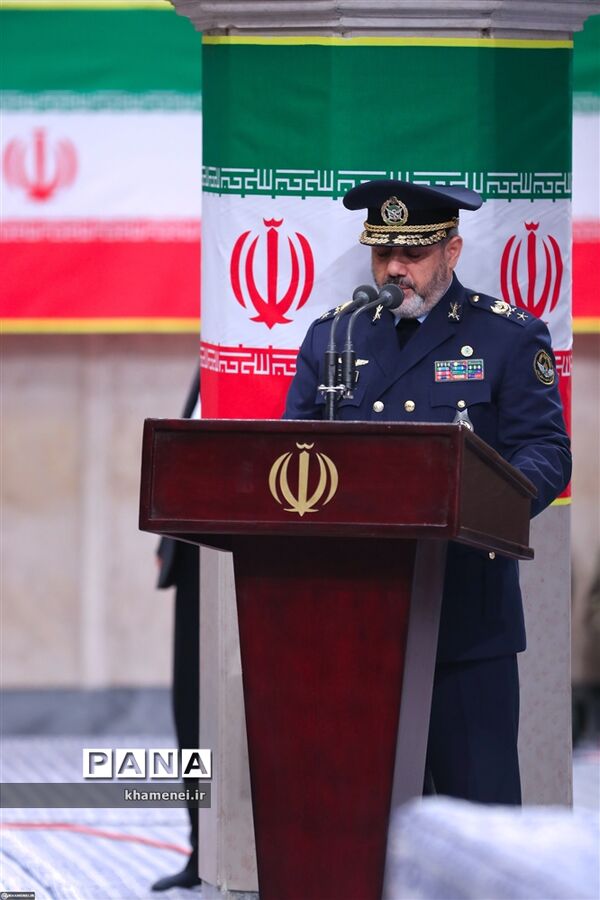 دیدار فرماندهان و کارکنان نیروی هوایی ارتش با فرمانده کل قوا