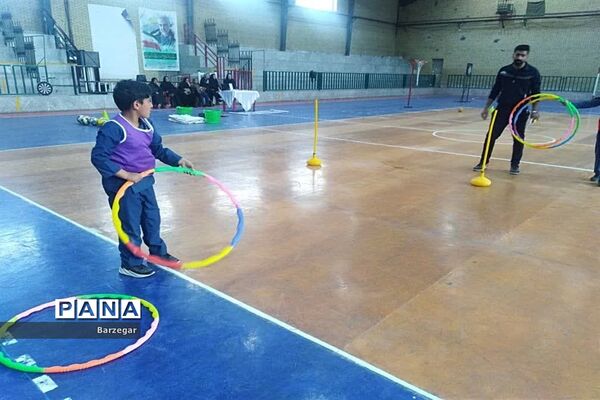 مسابقات ورزشی دبستان غیر انتفاعی برهان ابرکوه
