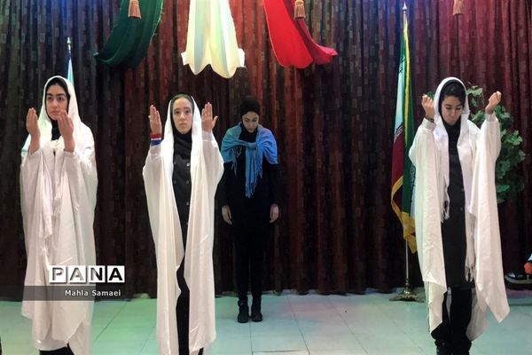 جشنواره غذا درآموزشگاه آرمیتا مصلی نژاد شهرری