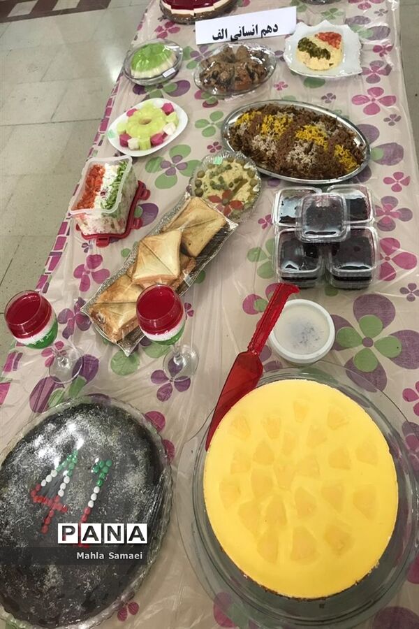 جشنواره غذا درآموزشگاه آرمیتا مصلی نژاد شهرری