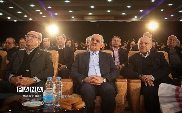 ارسال کمک‌های مدارس غیردولتی تهران به سیستان و بلوچستان