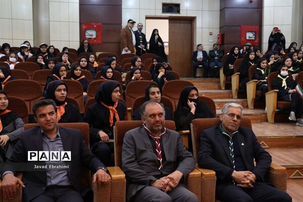 همایش بزرگ یاوران انقلاب در ناحیه 7 آموزش و پرورش  مشهد مقدس