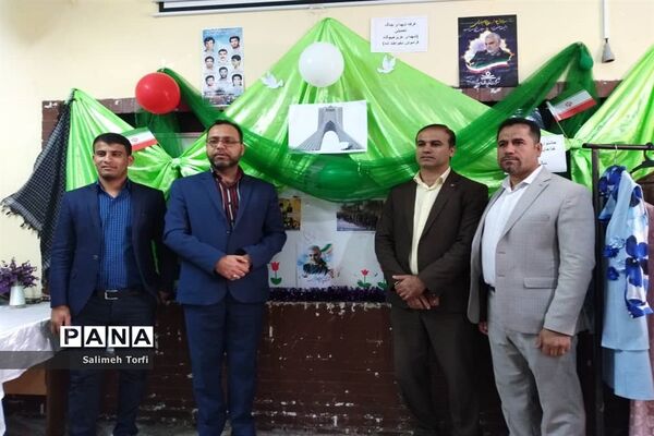 جشنواره صنایع دستی و غذاهای سنتی به میزبانی هنرستان کاردانش طوبی در شهرستان حمیدیه