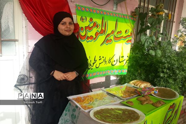 جشنواره صنایع دستی و غذاهای سنتی به میزبانی هنرستان کاردانش طوبی در شهرستان حمیدیه