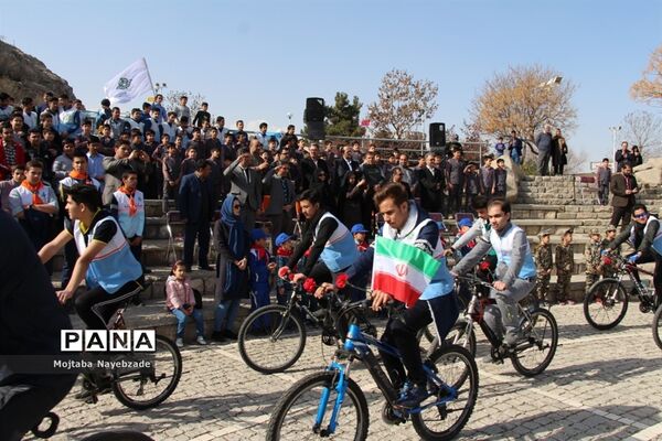جشن یاوران انقلاب در ناحیه 3 آموزش و پرورش مشهد