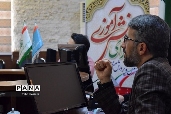 جلسه شورای دانش آموزی درمنطقه 14