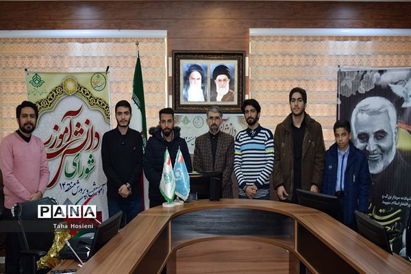 جلسه شورای دانش آموزی درمنطقه 14