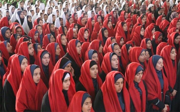 بازدید مدیرکل از آمادگی گروه  سرود همسرایان فجر