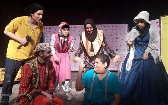 تئاترکمدی« پزشک نازنین » روی صحنه نیشابور