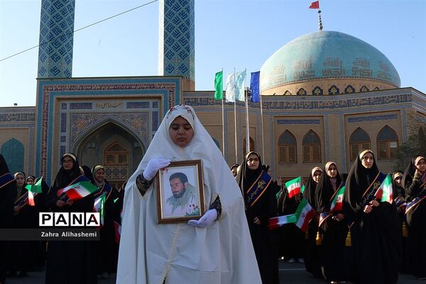 صبحگاه مشترک بسیج دانش آموزی، پویندگان و پیشگامان یاوران ولایت