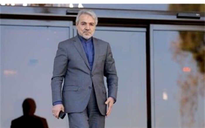 رئیس سازمان برنامه و بودجه کشور وارد یاسوج شد