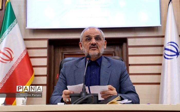 وزیرآموزش‌ و پرورش: باید از نقد دانش‌آموزان استقبال شود