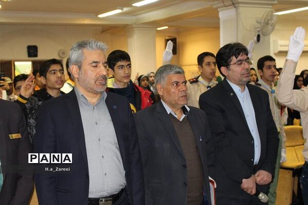 تجلیل از برگزیدگان دلنوشته دانش‌آموزی سومین دوره بازدید از تامین اجتماعی