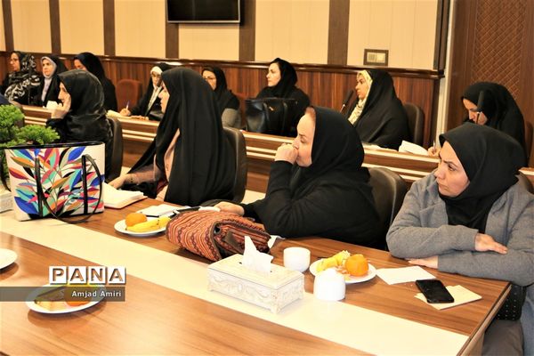 نشست هم اندیشی مسئولان مدارس غیردولتی  مدیریت آموزش و پرورش ناحیه یک ری