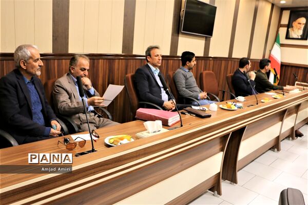 نشست هم اندیشی مسئولان مدارس غیردولتی  مدیریت آموزش و پرورش ناحیه یک ری