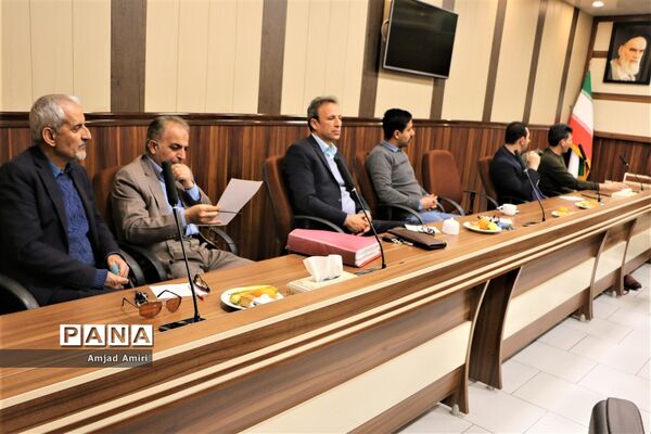 نشست هم اندیشی مسئولان مدارس غیردولتی  مدیریت آموزش و پرورش ناحیه یک ری