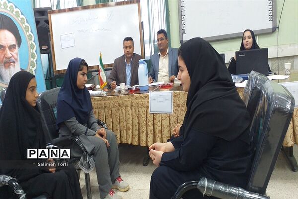 برگزاری مسابقه روانخوانی و مشاعره بین دانش آموزان متوسطه اول شهرستان حمیدیه