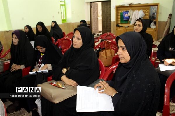 جلسه توجیهی مربیان پیشتاز استان بوشهر